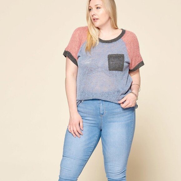 Color-blocked Sweater Knit Top - Picture 2 of 3